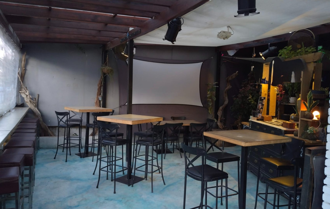 Traspaso - Bar Copas Musical -
Castelldefels