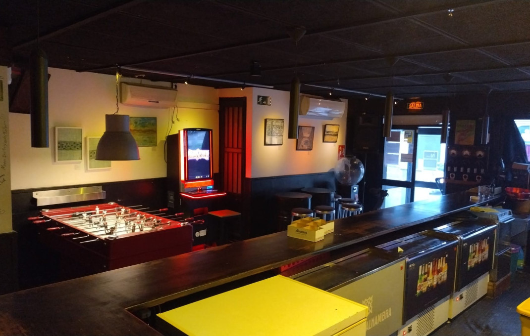 Traspaso - Bar Copas Musical -
Castelldefels