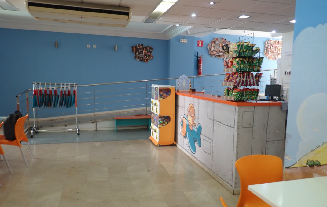 Traspaso - Local comercial -
Viladecans