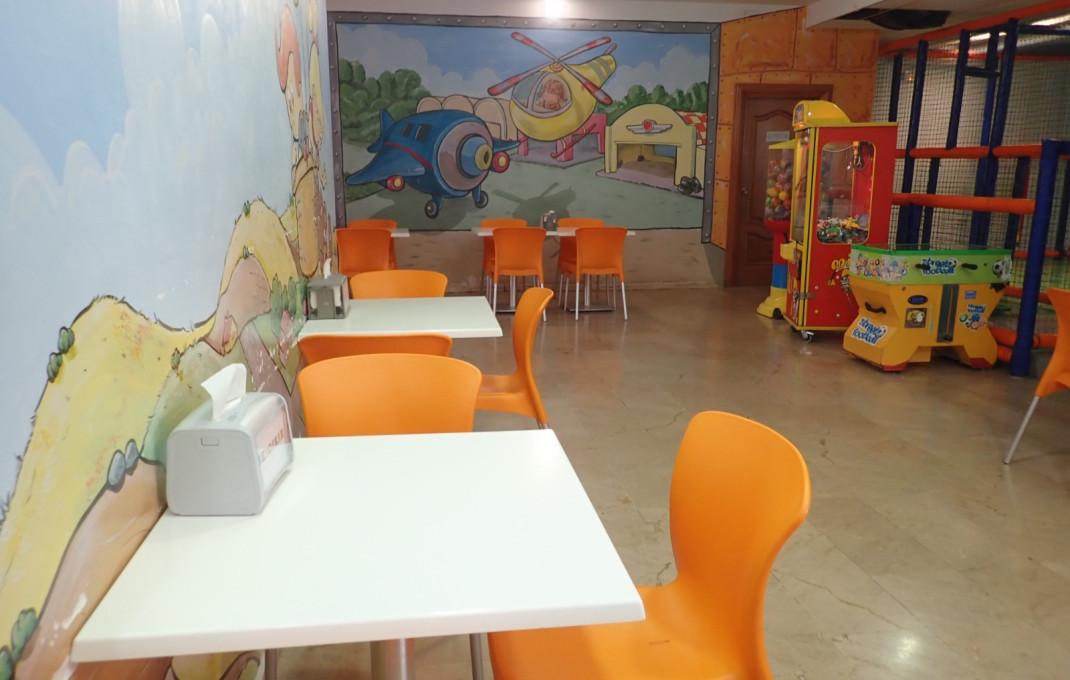 Traspaso - Local comercial -
Viladecans