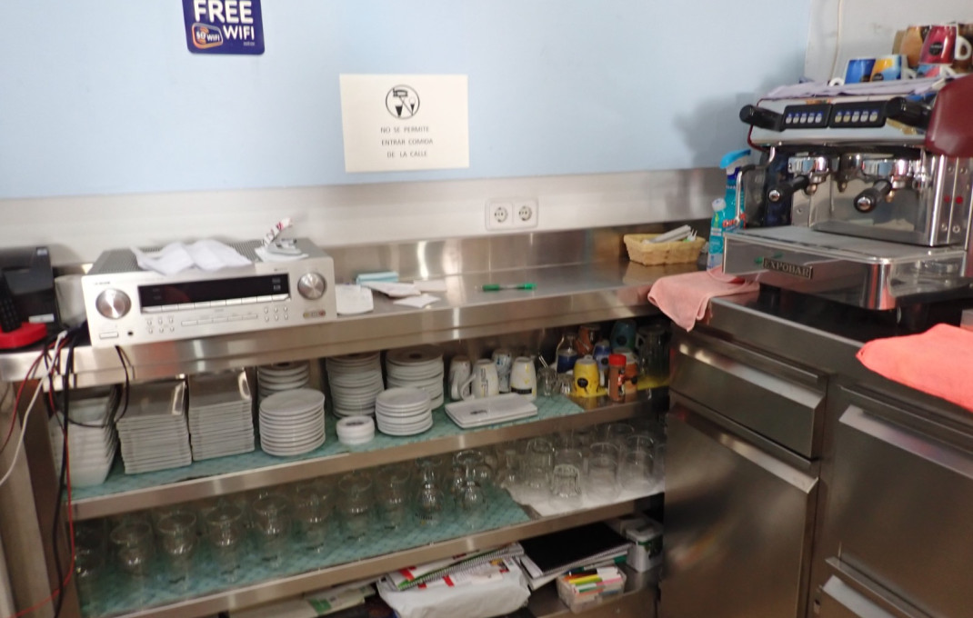 Traspaso - Local comercial -
Viladecans