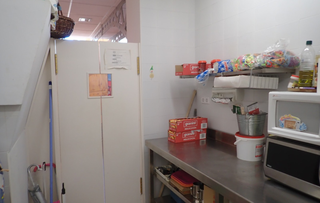 Traspaso - Local comercial -
Viladecans