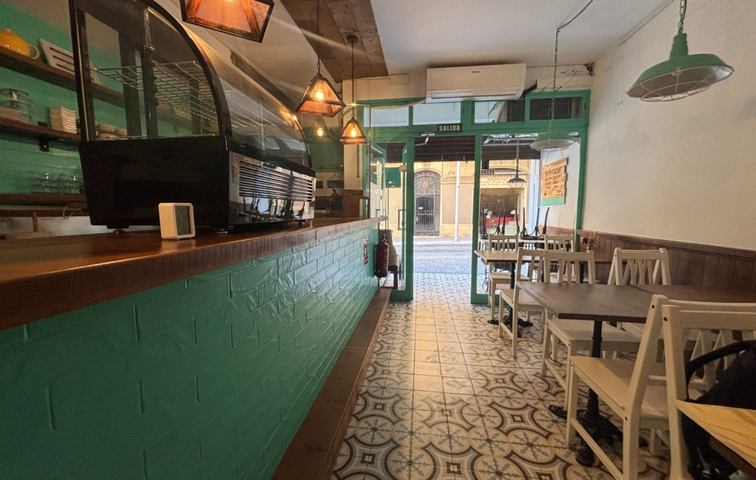 Traspaso - Bar Restaurante -
Barcelona - Les corts