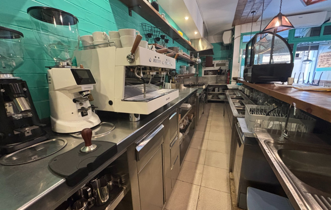 Traspaso - Bar Restaurante -
Barcelona - Les corts