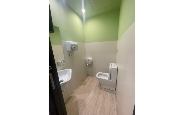 Alquiler - Local comercial -
Barcelona - Les corts