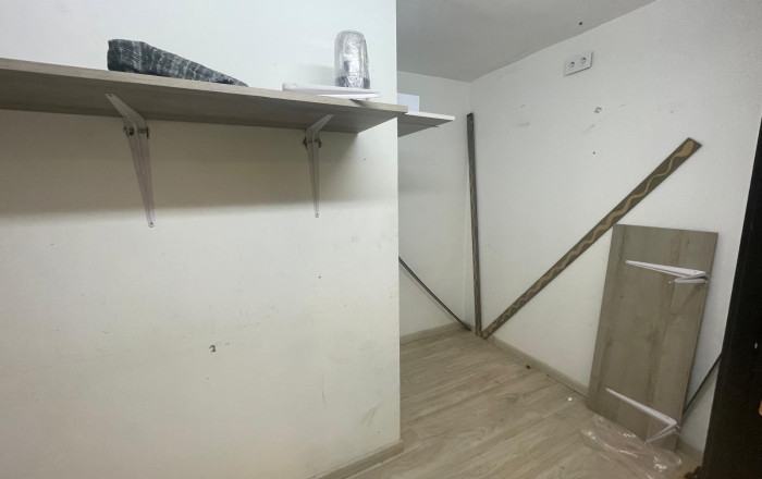 Alquiler - Local comercial -
Barcelona - Les corts