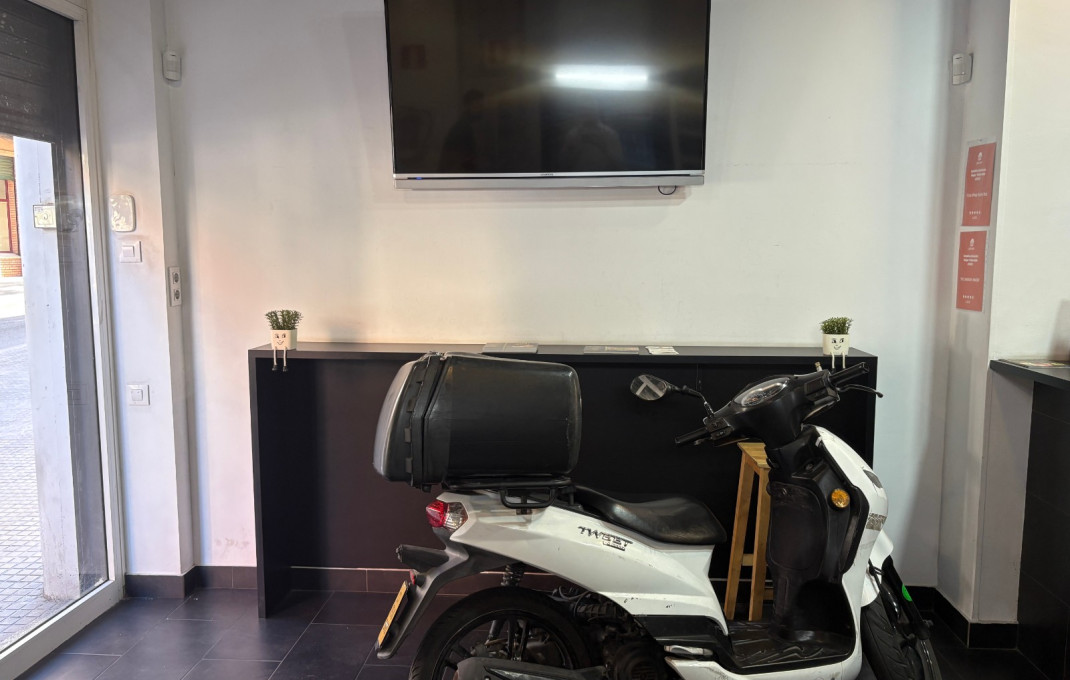 Traspaso - Take Away -
Sant Boi de Llobregat