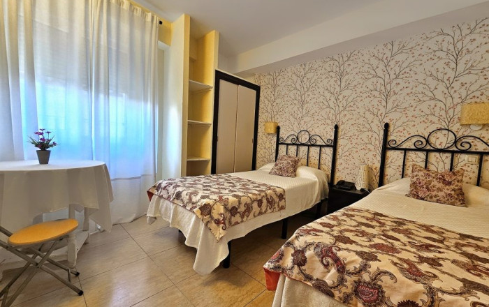 Venta - Hostal -
Ávila - Piedralaves