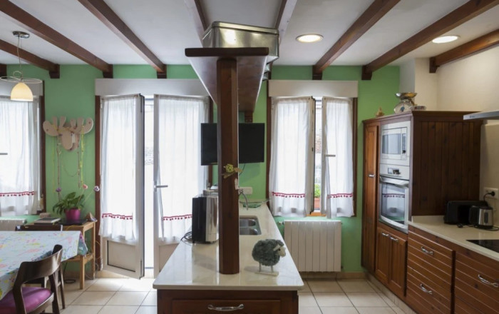 Venta - Casa -
Santander