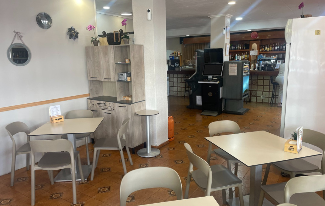 Traspaso - Bar-Cafeteria -
Mallorca - Arenal's