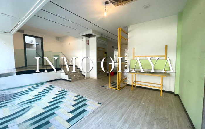 Alquiler - Local comercial -
Barcelona - Les corts