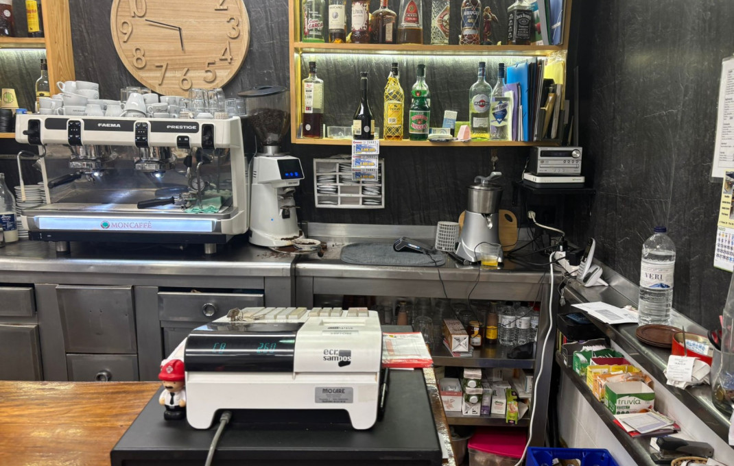 Traspaso - Bar Restaurante -
Barcelona - Sarriá - Francesc Macia