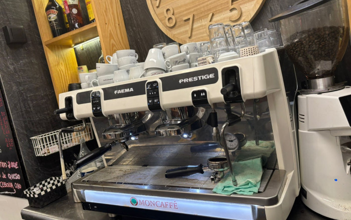 Traspaso - Bar Restaurante -
Barcelona - Sarriá - Francesc Macia