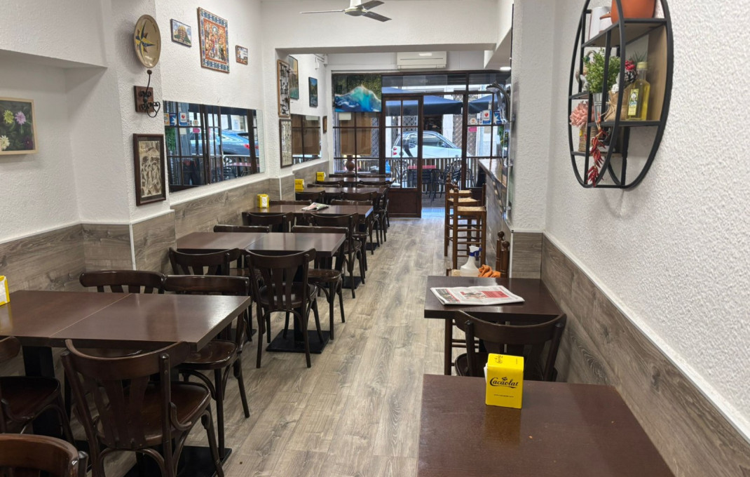 Traspaso - Bar Restaurante -
Barcelona - Sarriá - Francesc Macia