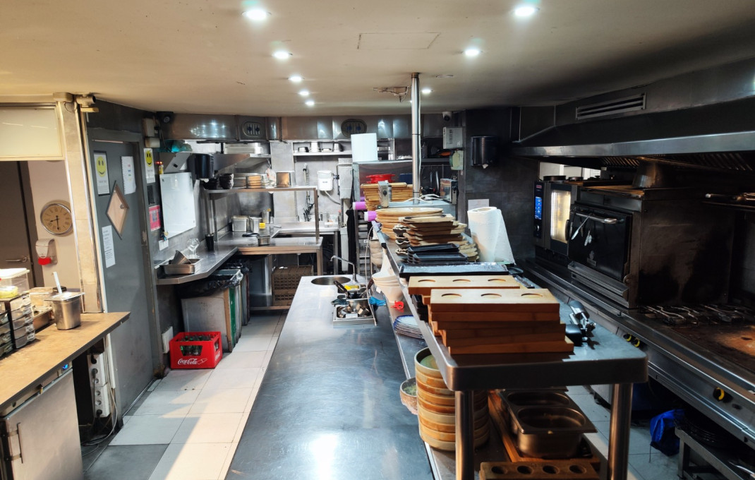 Traspaso - Bar Restaurante -
Barcelona - Eixample Derecho