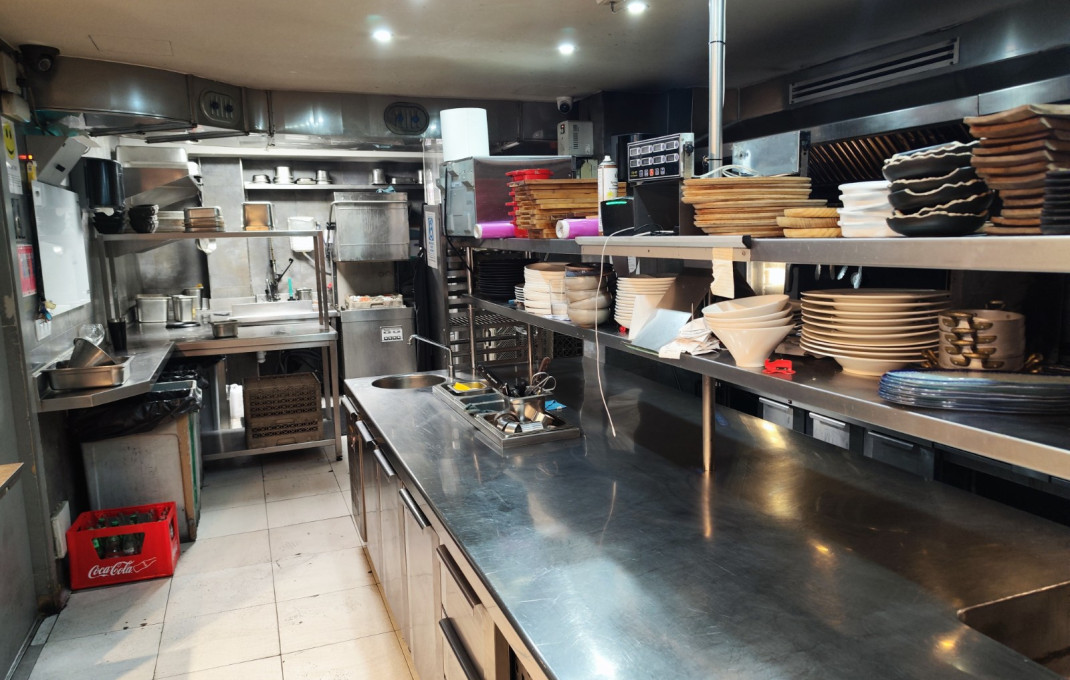 Traspaso - Bar Restaurante -
Barcelona - Eixample Derecho