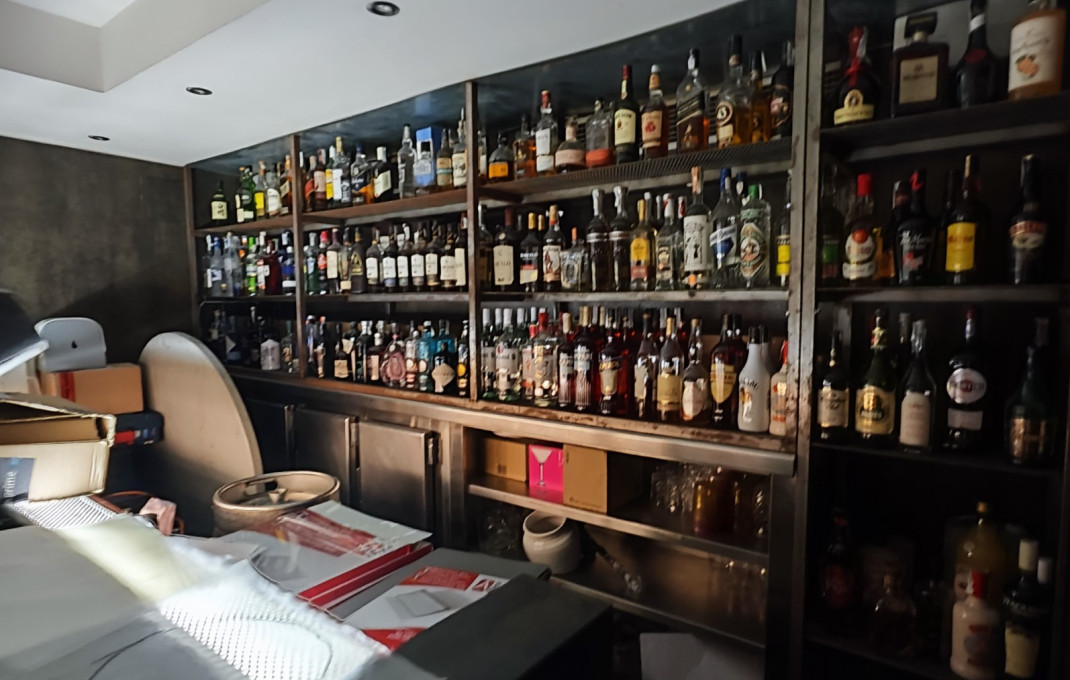 Traspaso - Bar Restaurante -
Barcelona - Eixample Derecho