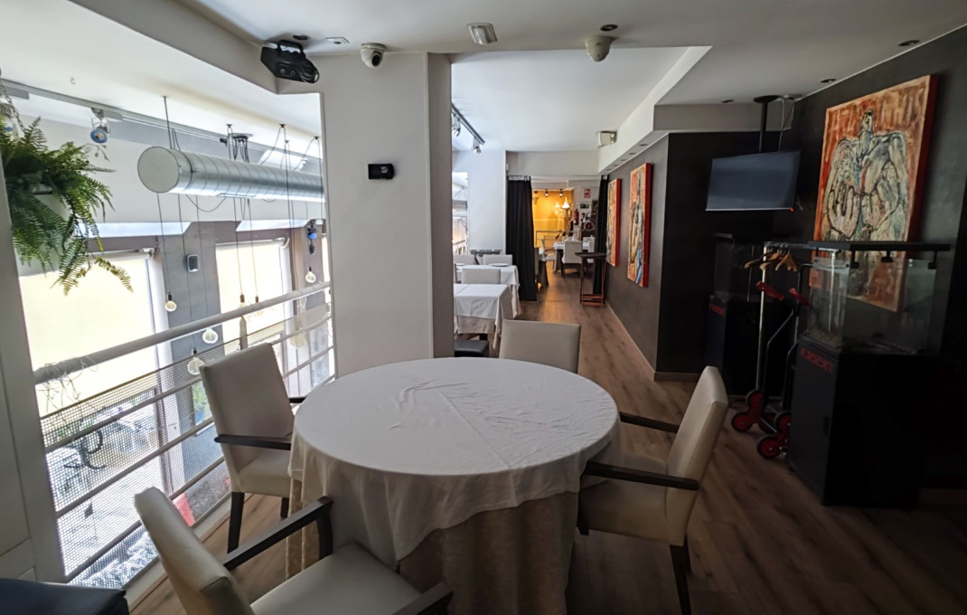 Traspaso - Bar Restaurante -
Barcelona - Eixample Derecho