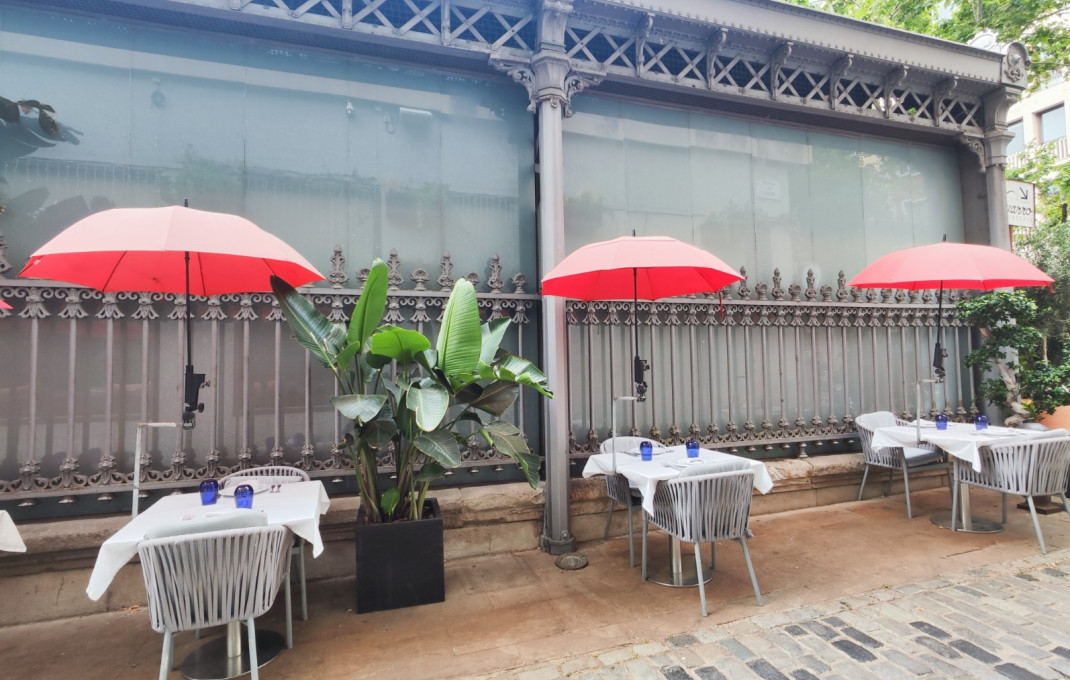 Traspaso - Bar Restaurante -
Barcelona - Eixample Derecho