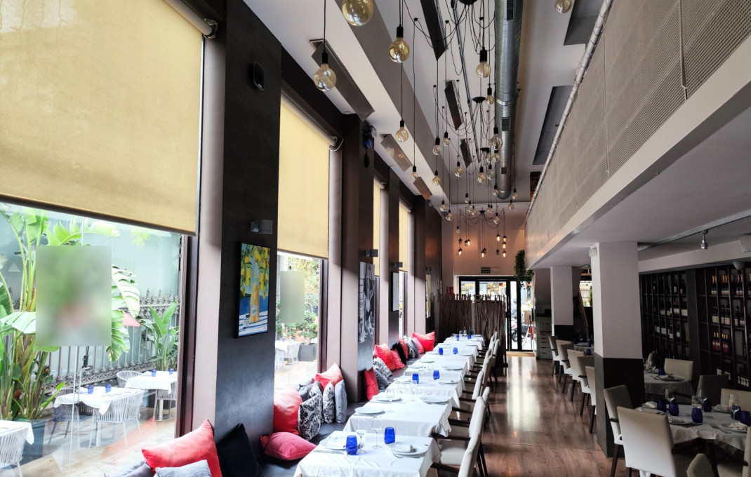 Traspaso - Bar Restaurante -
Barcelona - Eixample Derecho