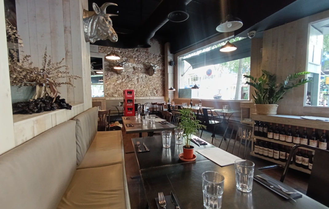 Traspaso - Bar Restaurante -
Barcelona - Eixample Izquierdo