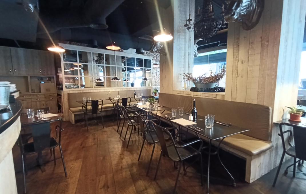 Traspaso - Bar Restaurante -
Barcelona - Eixample Izquierdo
