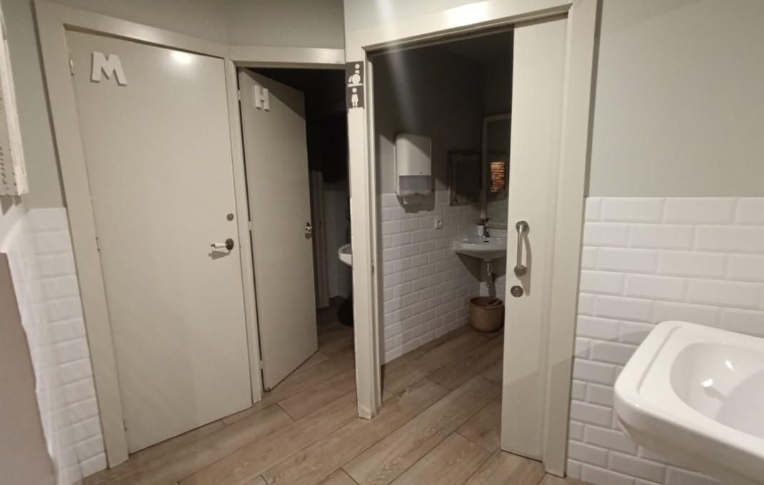 Traspaso - Bar Restaurante -
Barcelona - Eixample Izquierdo