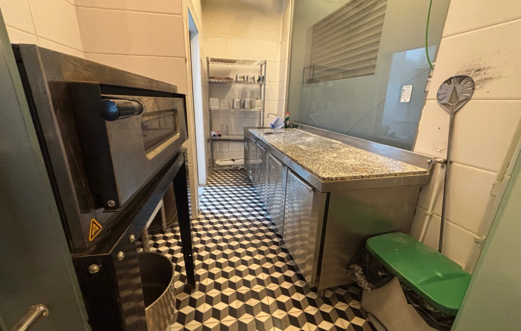 Traspaso - Take Away -
Barcelona - Ciutat Vella, Raval