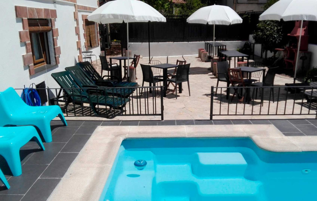 Venta - Apartamentos Turísticos -
Guadalajara - Yunquera de Henares