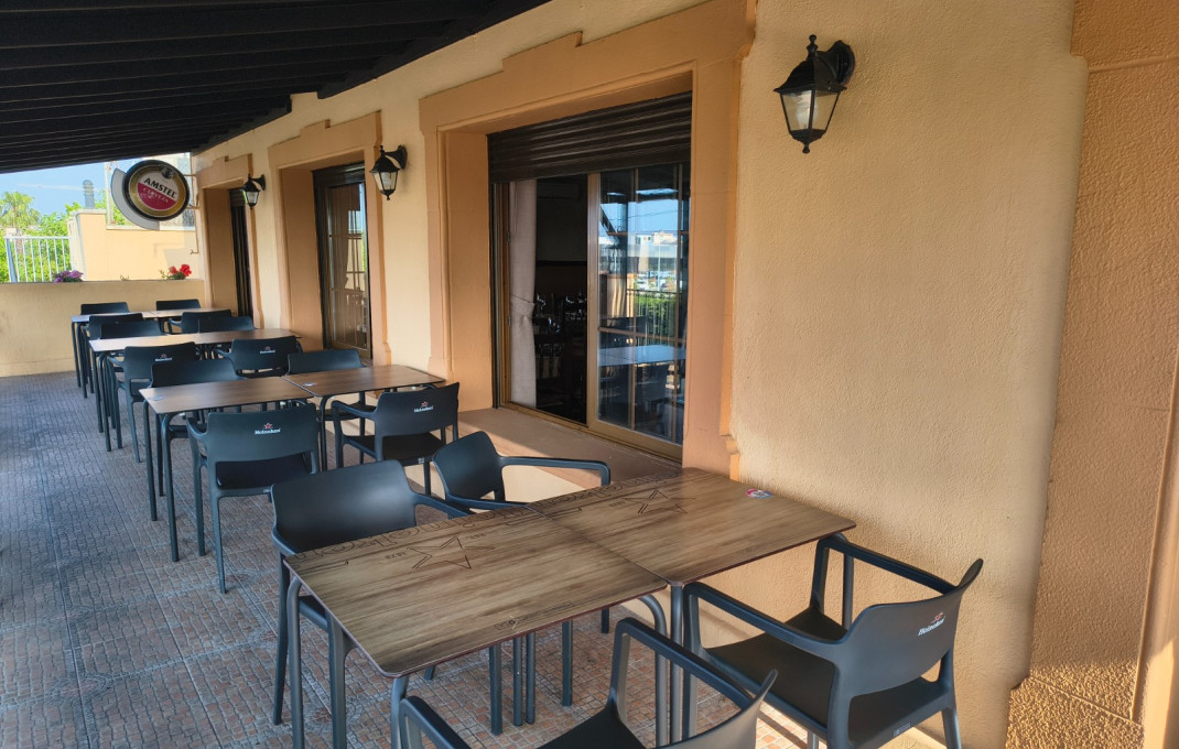 Transfer - Restaurant -
Cunit