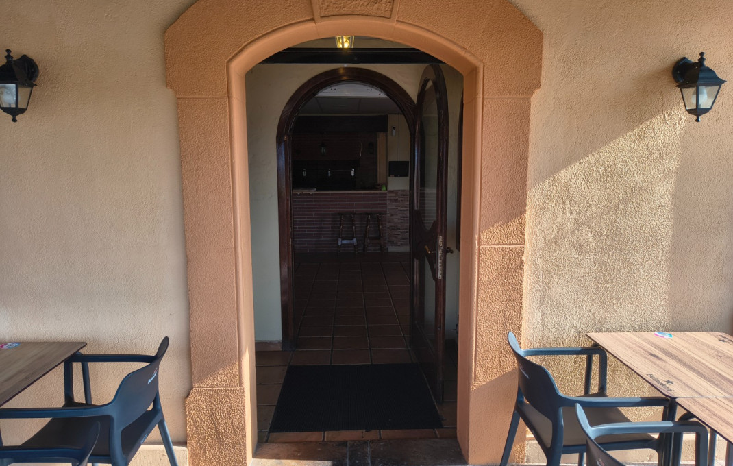 Transfer - Restaurant -
Cunit