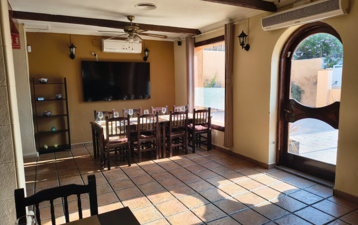 Transfer - Restaurant -
Cunit