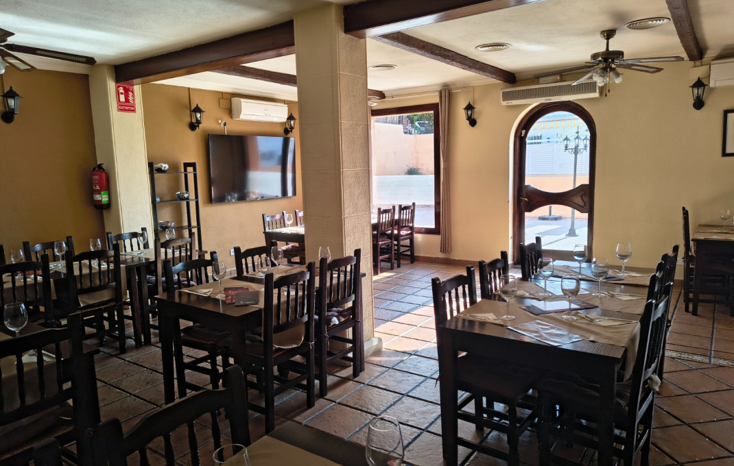 Transfer - Restaurant -
Cunit