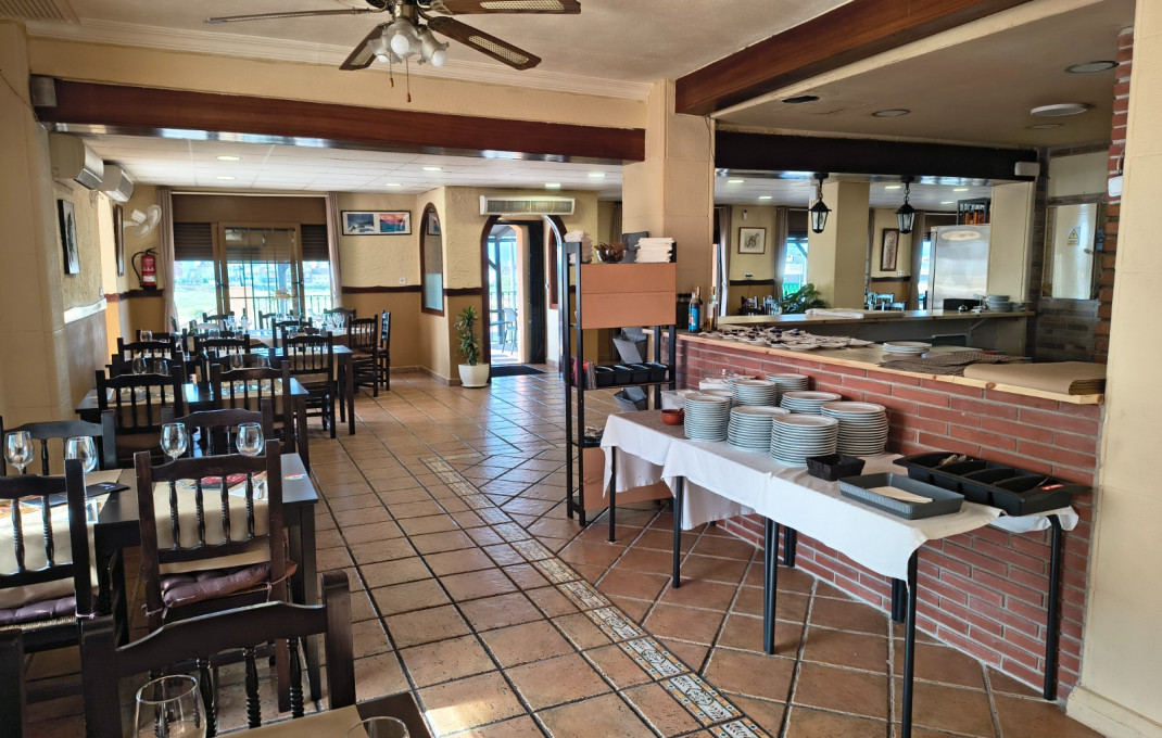 Transfer - Restaurant -
Cunit