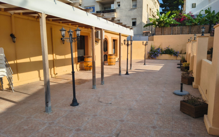 Transfer - Restaurant -
Cunit