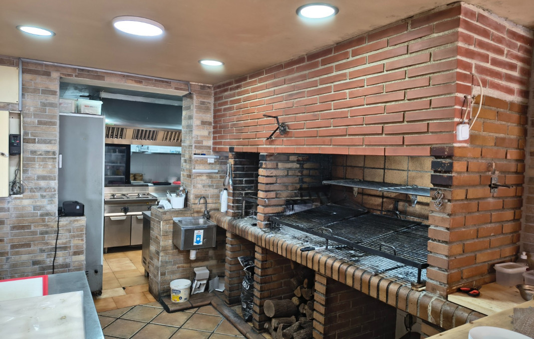 Transfer - Restaurant -
Cunit