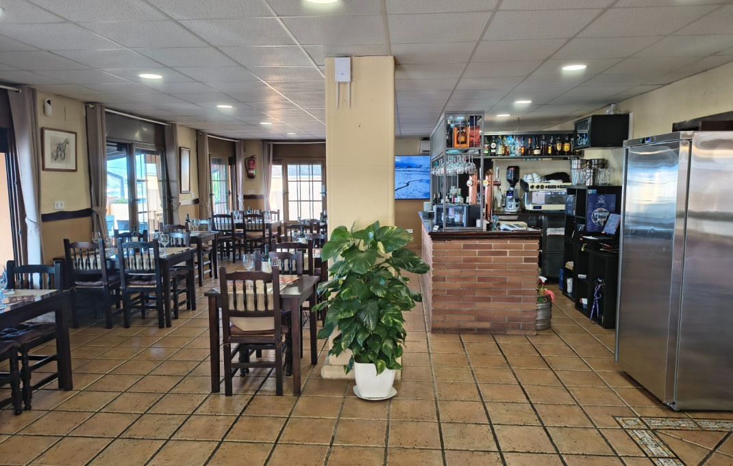 Transfer - Restaurant -
Cunit