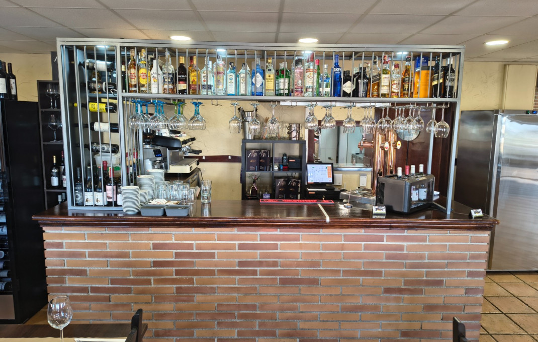 Transfer - Restaurant -
Cunit