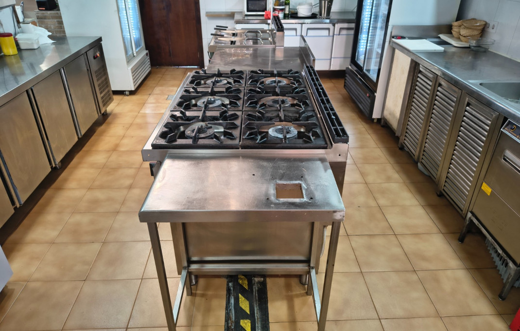 Transfer - Restaurant -
Cunit