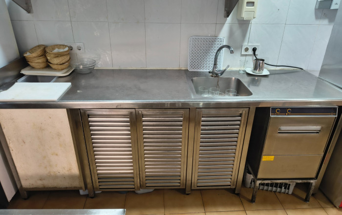 Transfer - Restaurant -
Cunit