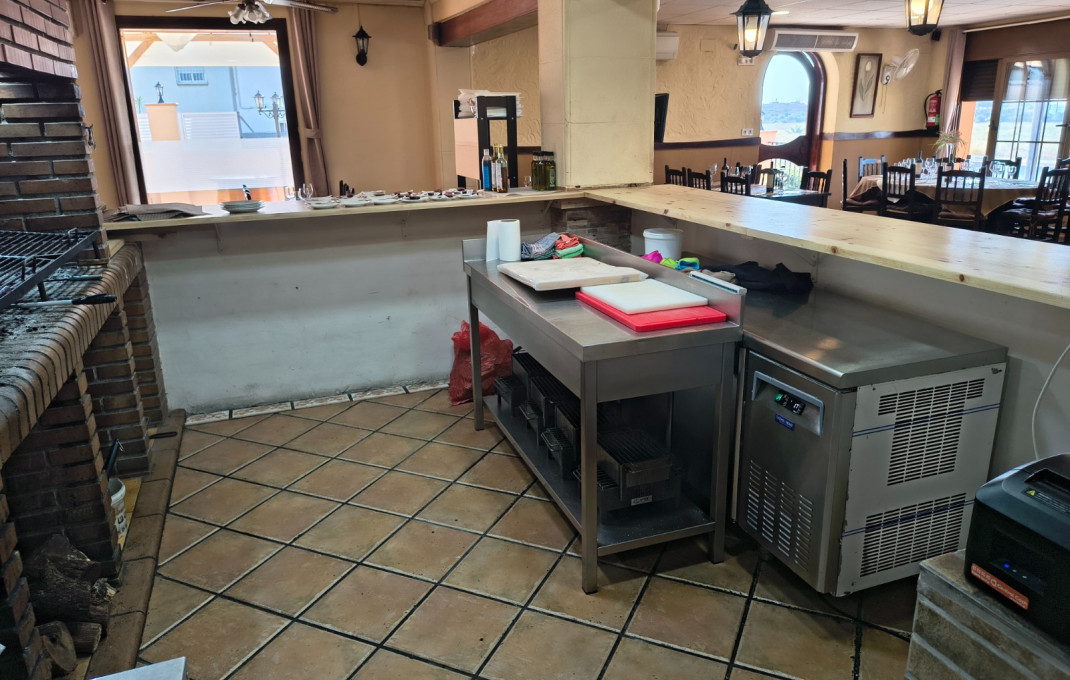 Transfer - Restaurant -
Cunit