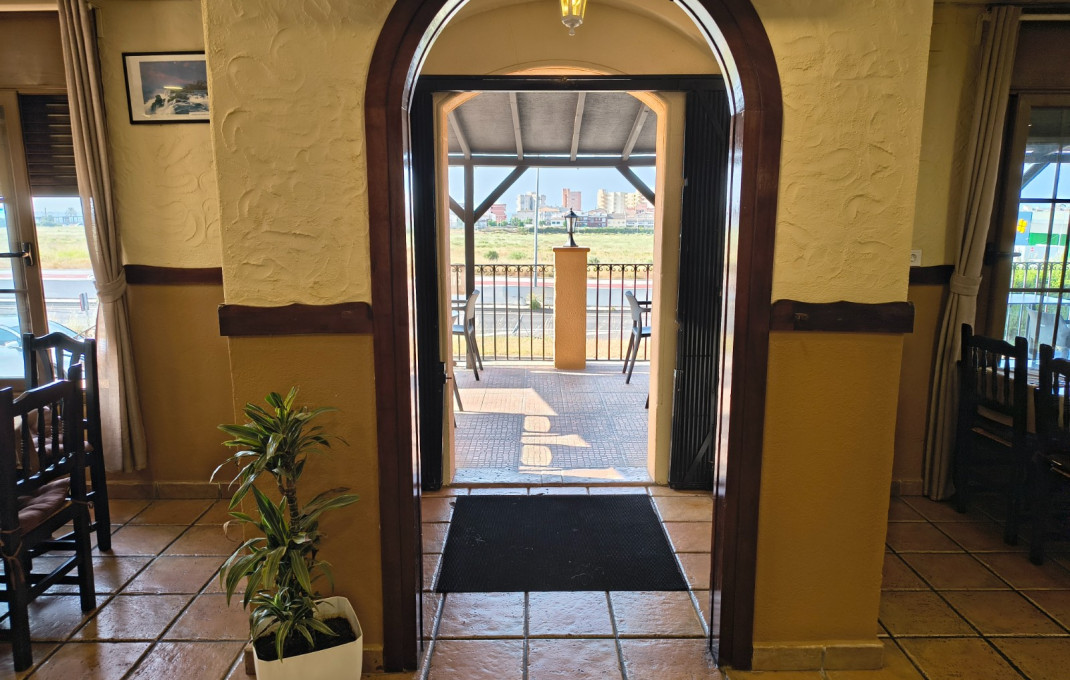 Transfer - Restaurant -
Cunit