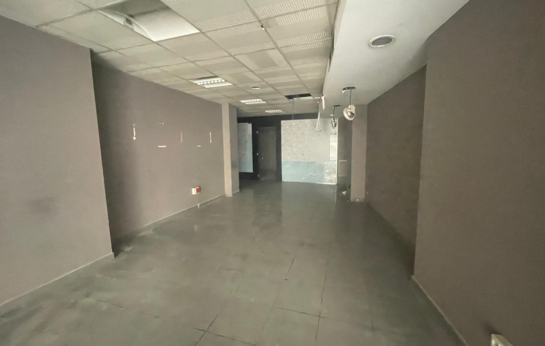 Venta - Local comercial -
Barcelona - Gracia Norte