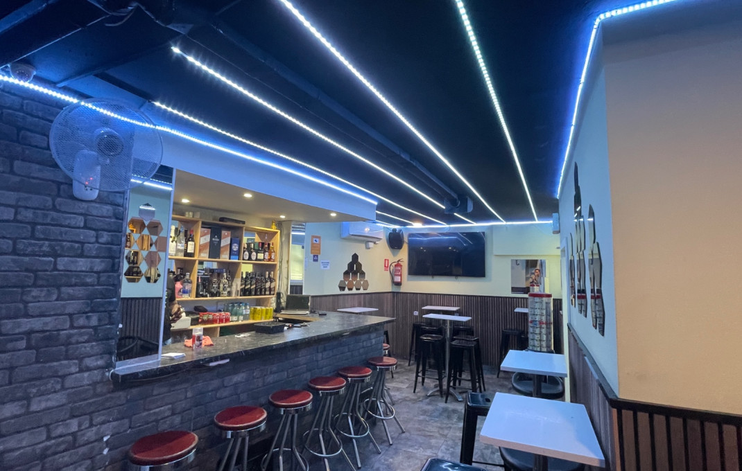 Transfert - Bar- C1 -
L'Hospitalet de Llobregat - Santa eulalia