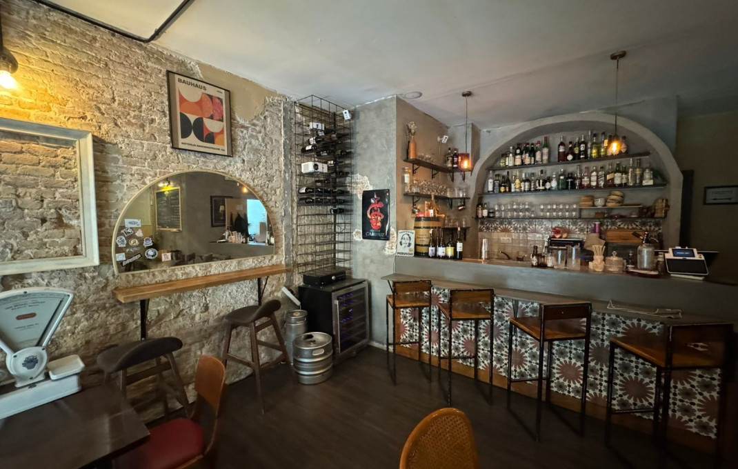 Traspaso - Restaurante -
Barcelona - Eixample