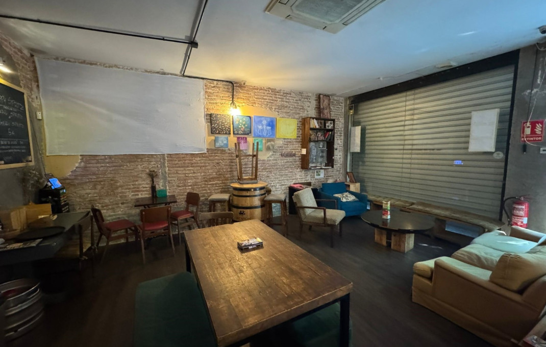 Traspaso - Restaurante -
Barcelona - Eixample