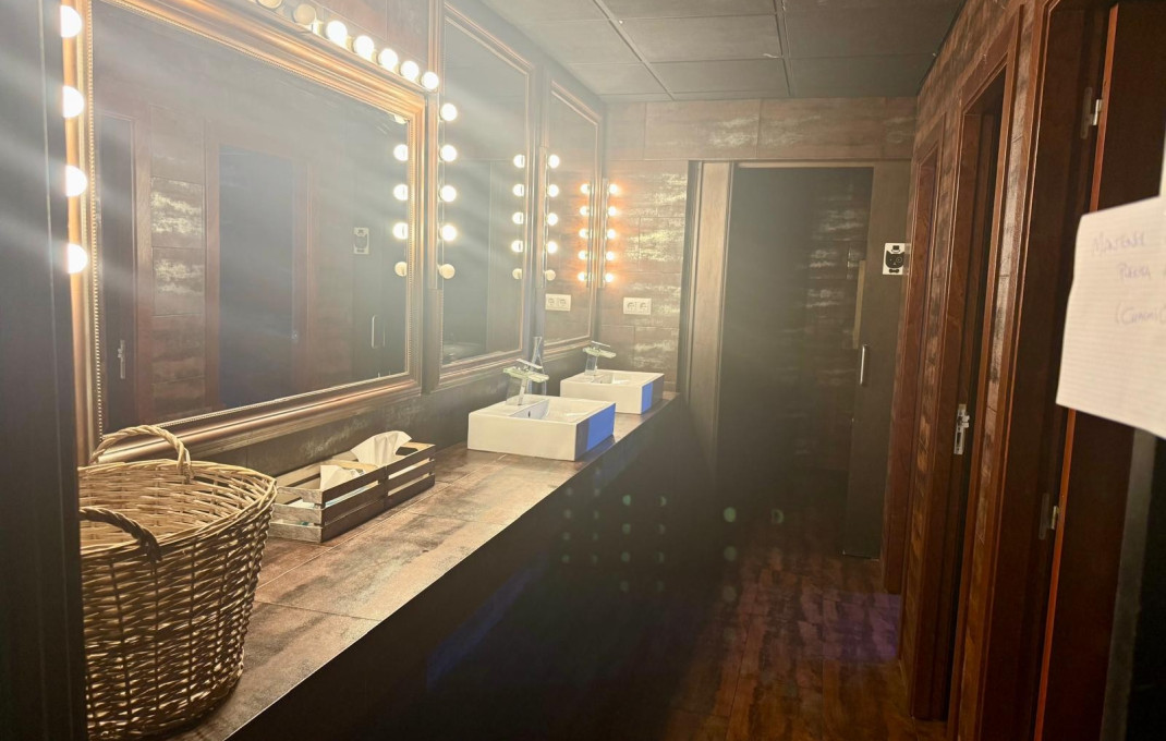 Transfer - Licencia C2 -
Barcelona - Eixample Derecho