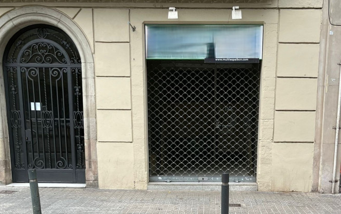 Alquiler - Local comercial -
Barcelona - Eixample Derecho