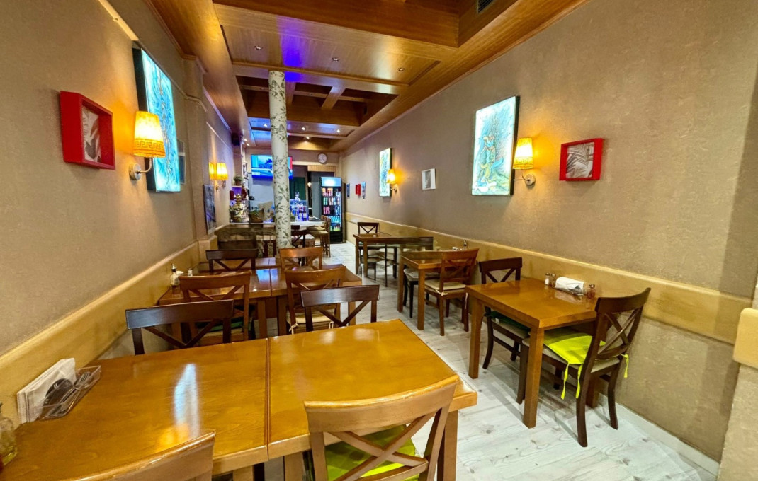 Traspaso - Bar Restaurante -
Barcelona - Eixample