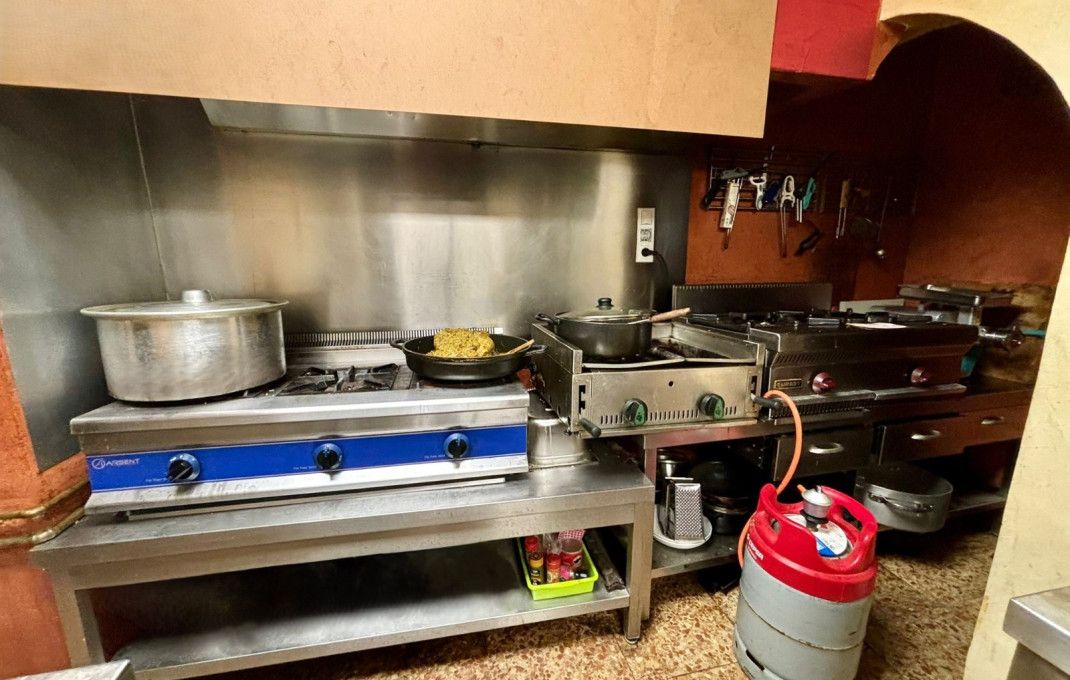 Traspaso - Bar Restaurante -
Barcelona - Eixample